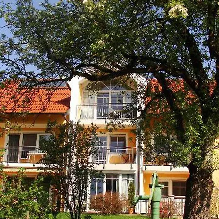 Appartementhaus Loewenzahn Apart Otel 3*