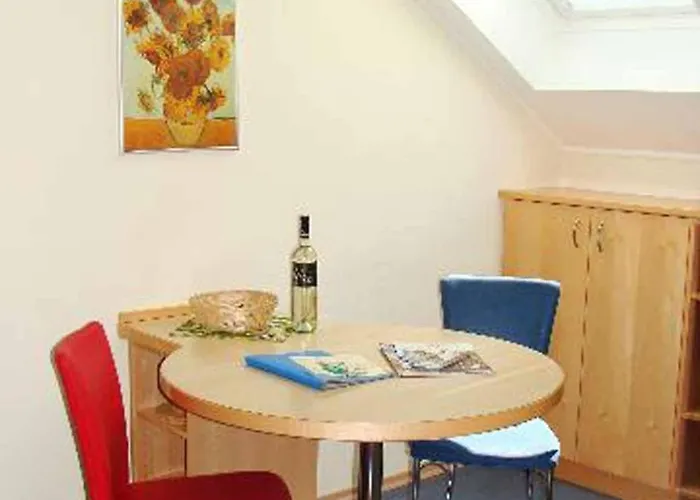 Aparthotel Appartementhaus Loewenzahn 3*