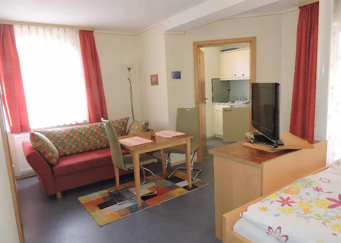 Aparthotel Appartementhaus Löwenzahn 3*